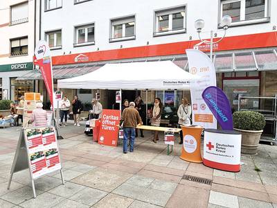 Woche der Armut Stand in der Bruchsaler Fußgängerzone